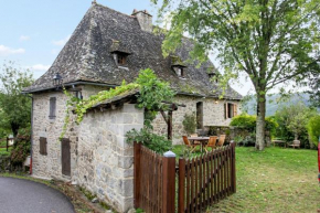 Maison accueillante à Senezergues avec vue sur la montagne